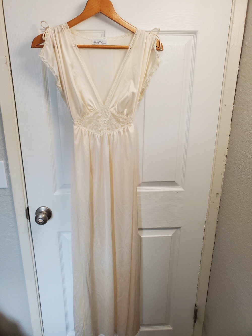 Vintage Miss Elaine Nightgown/dress